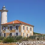 Apartment Spacious Sea View Flat With Terrace *