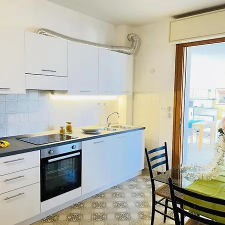 Spacious Sea View Flat With Terrace Apartment