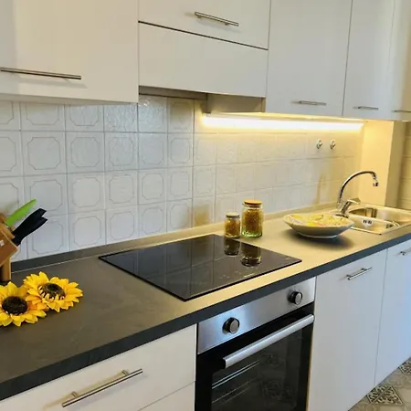 Apartment Spacious Sea View Flat With Terrace *